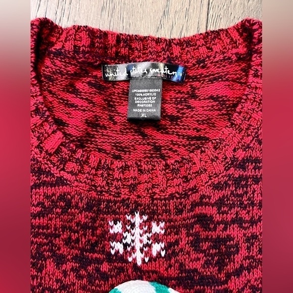 Penguin Christmas Sweater - Picture 2 of 5